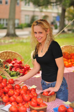 The Farmer's Market is Open April 24