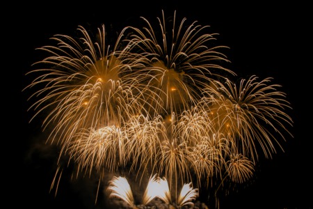 Watch a Zambelli Fireworks Display July 4