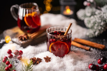 Learn How to Make Holiday Cocktails December 20