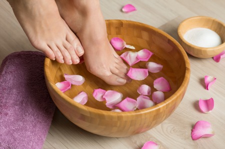 Detoxify Your Body and Relax with an Herbal Treatment This January