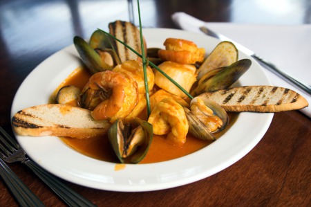 Eat and Drink at the Seafood and Wine Dinner March 18