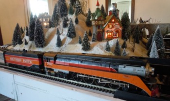Holiday Trains Exhibit at Yew Dell Botanical Gardens Through December 22nd