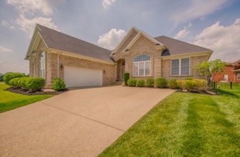 Home for Sale 11531 Vista Club Drive Louisville, KY 40291