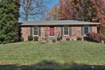 Home for Sale 7302 Nottoway Circle Louisville, KY 40214