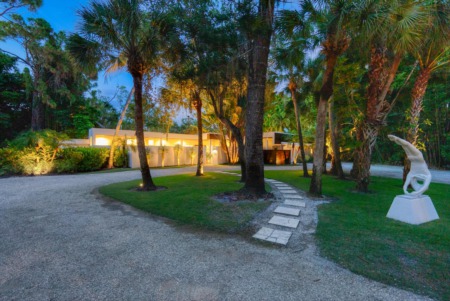 Thinking of Selling? We Know Sanderling Club