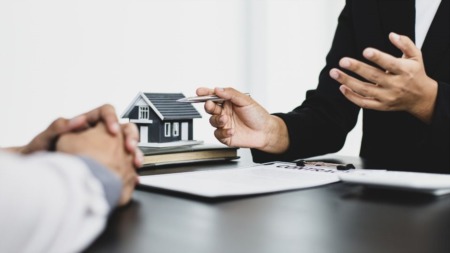 8 Tips for How to Find the Right Real Estate Agent for You