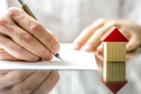 The Essential House Buying Checklist for First Time Home Buyers