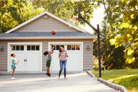 How to Know If a Neighborhood is Family Friendly