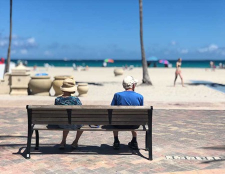 7 Financial Advantages of Retiring in Florida