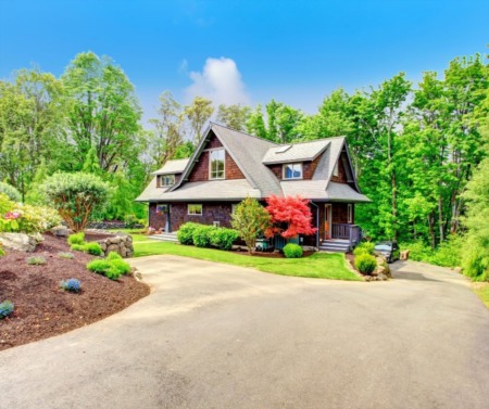 The Best Landscaping Hacks You Should Know Before Selling Your Home
