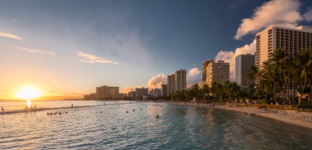 Waikiki, Hawaii: 5 Reasons Why & Why NOT to Move There