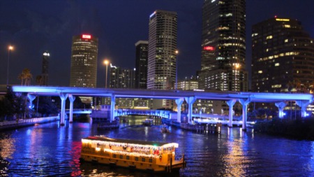 Enjoy A Holiday Cruise Along The Hillsborough River