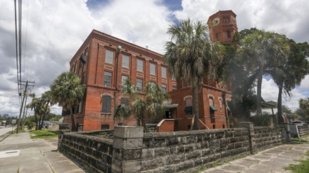 Iconic West Tampa Cigar Factory To Become A Winery And Bar