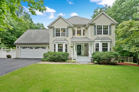 Just Listed- 30 Kroghs Lane Sparta