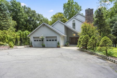 Exclusive Listing-15 Mountain Spring Drive 