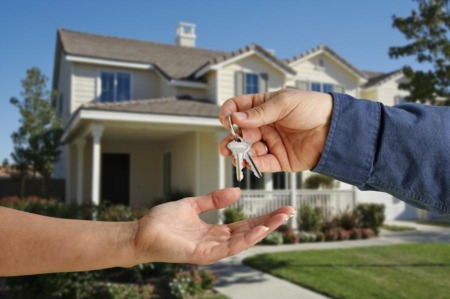 3 Reasons to Buy a Home in Calgary in the Summer