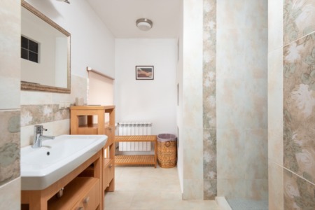 Bathroom Organization Ideas That Cut The Clutter