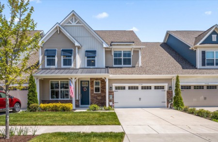 Amenity-Rich Bishop's Landing Home Features an Open Floor Plan, Less Than Four Miles from Bethany Beach