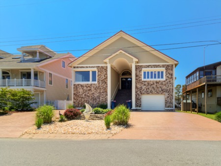 Regionally Unique Features Highlight This Canalfront Home in Ocean City