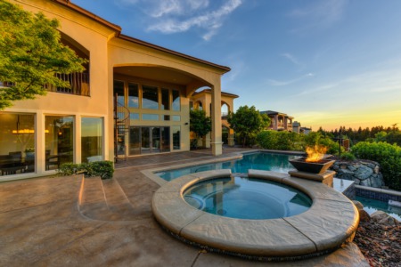 What happened in February 2022 in The Woodlands real estate market?