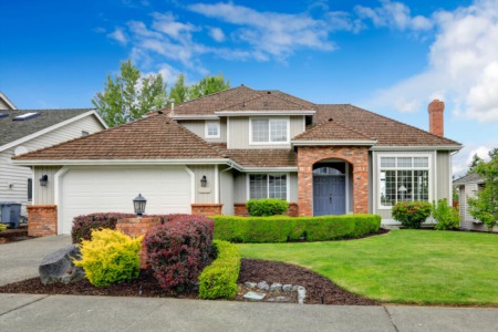 The Importance of Good Curb Appeal When Selling Your Home