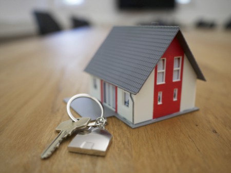 Key questions to ask yourself before buying a home