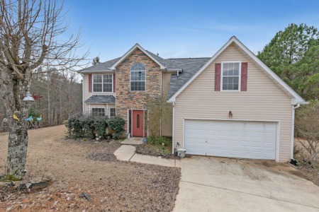 New Listing in Douglasville, GA!