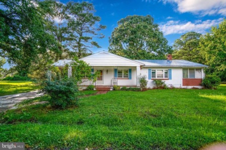Just Listed - 14765 Patton Way, Scotland