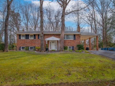 NEW LISTING 13075 Hickory Avenue, Waldorf, MD 20601