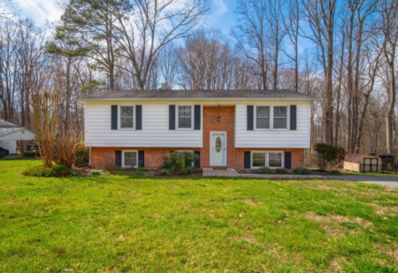 NEW LISTING 30185 Dudley Rd Mechanicsville, MD 20659