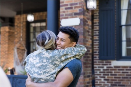 Empréstimos VA Ajuda Veteranos a Alcançar Seus Sonhos de Ter Casa Própria