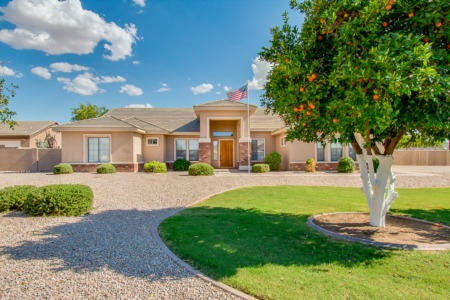 QUEEN CREEK HORSE PROPERTY / 20861 E. Orchard Lane, Queen Creek Arizona / East Valley Luxury Home
