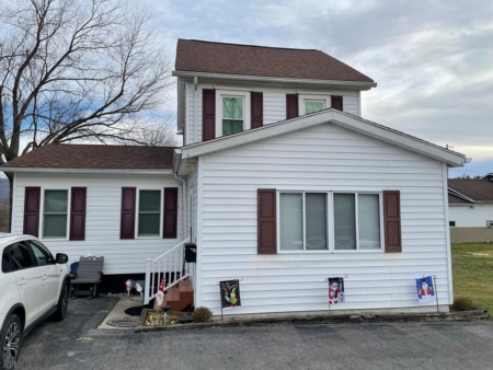 218 North 16th Avenue, Large 2.5 Story Home for Sale in Altoona, PA