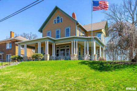 Beautiful Quad City Homes for Sale from Rich Bassford