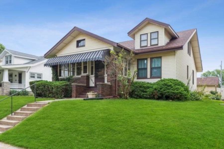 Marvelous Homes for Sale in Moline, Illinois