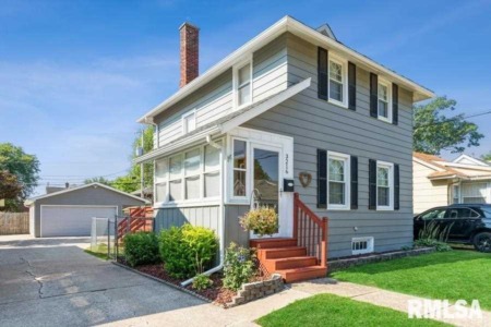 End-of-the-Summer Homes for Sale from The Bassford Team