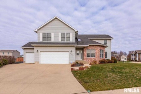 Incredible Quad City Homes for Sale in the New Year