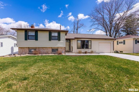 These New Quad City Homes for Sale Won’t Last Long!