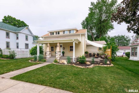 Latest Quad City Listings from The Bassford Team