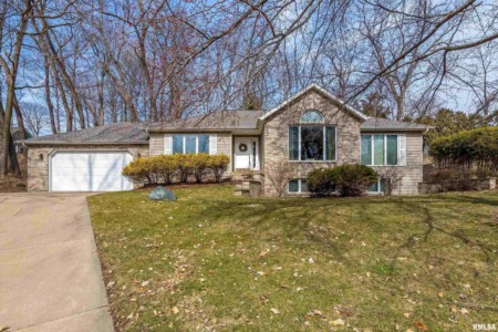 Springtime Homes for Sale in the Quad Cities