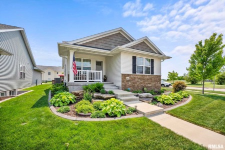 Memorial Day Homes for Sale in the Quad Cities