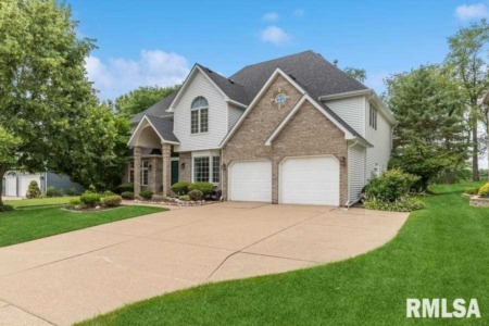 Buying Quad City Homes During the Summer