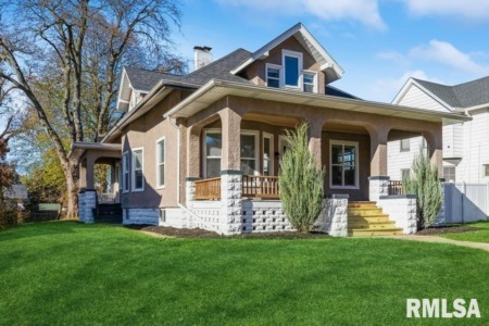 Fridays Are Perfect For Buying Quad City Houses