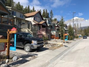 Sell Your Home Fast: Why The Winter 2020 Market In Canmore Is Booming