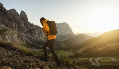 How to Stay Safe When You Go Hiking