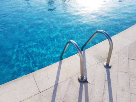 5 ways to Maintain your Swimming Pool in the Summer 