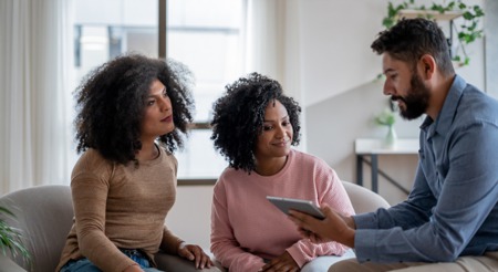   If You’re Thinking of Selling Your House This Fall, Hire a Pro