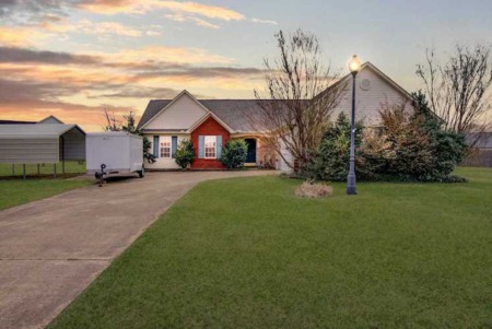 Home for sale Three Way, TN