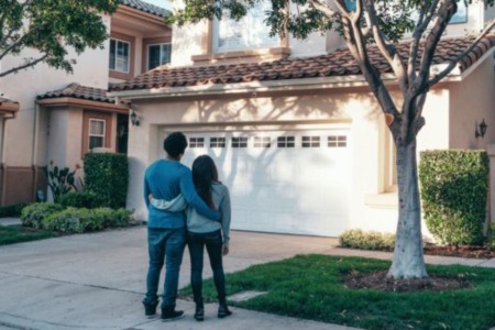 Mortgage Rates Dip, Home Sales See Uptick