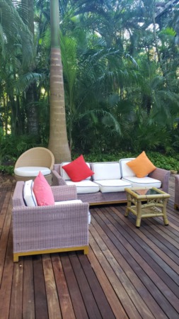 HOW DO YOU CREATE GREAT CURB APPEAL?